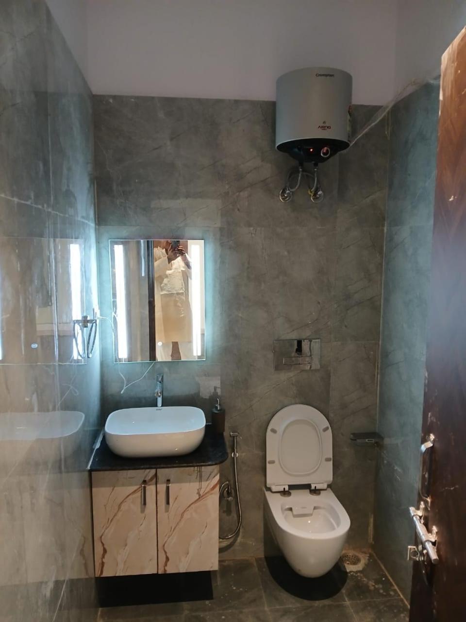 Hotel Jaipur In, Jatipura Parikrama Marg Near Mukharvind Temple Govardhan 외부 사진
