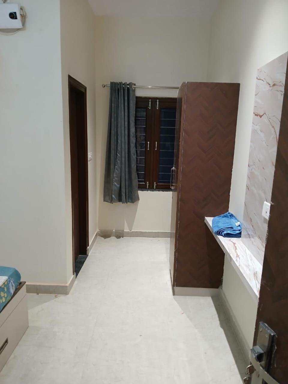 Hotel Jaipur In, Jatipura Parikrama Marg Near Mukharvind Temple Govardhan 외부 사진